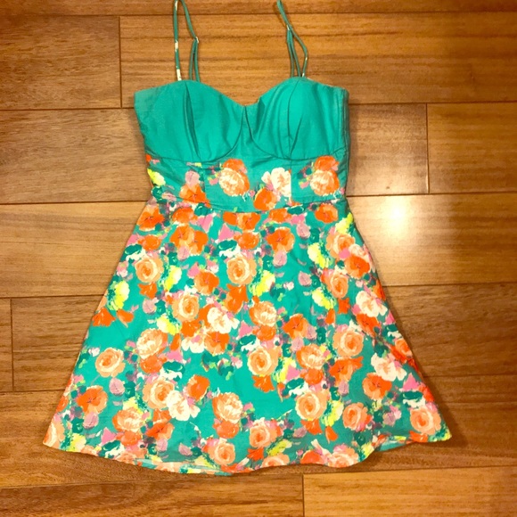 Charlotte Russe Dresses & Skirts - Spring fling